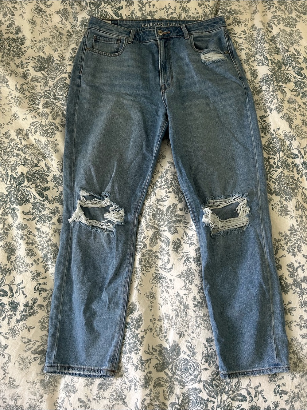American Eagle Outfitters Light Blue Denim Jeans